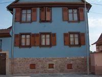 facadebleu6fenetres.jpg
